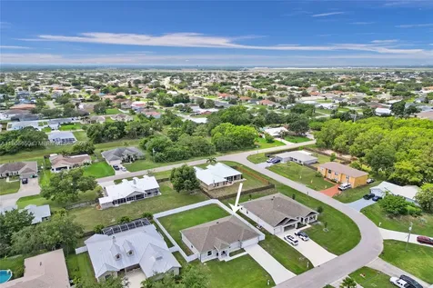 434 SW Namoit Place Port St. Lucie FL 34953