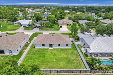 434 SW Namoit Place Port St. Lucie FL 34953