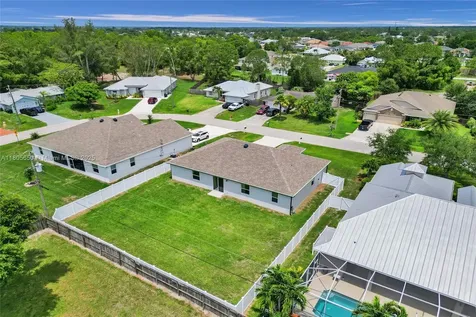 434 SW Namoit Place Port St. Lucie FL 34953