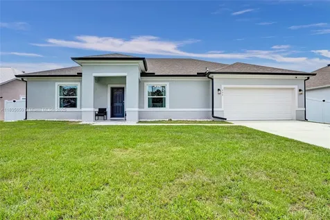 434 SW Namoit Place Port St. Lucie FL 34953