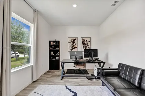 434 SW Namoit Place Port St. Lucie FL 34953