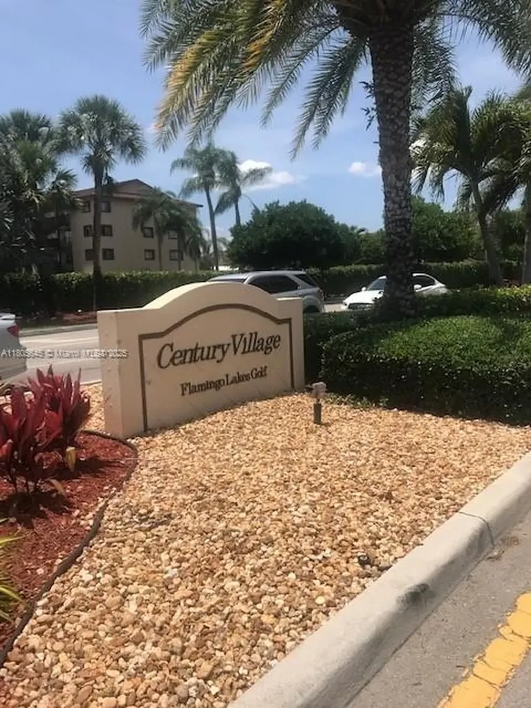 12500 SW 5th Court Pembroke Pines FL 33027