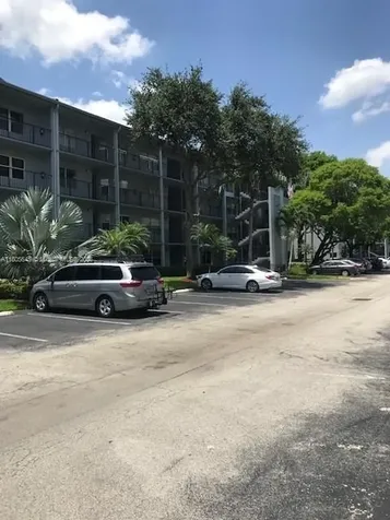 12500 SW 5th Court Pembroke Pines FL 33027