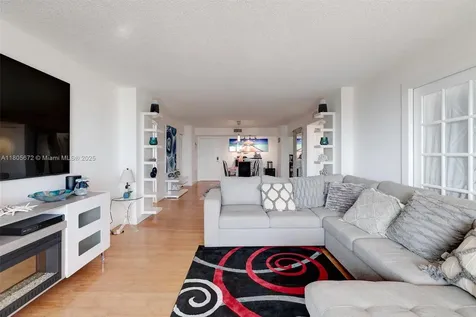 1500 S Ocean Drive Hollywood FL 33019