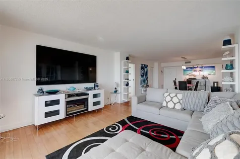 1500 S Ocean Drive Hollywood FL 33019