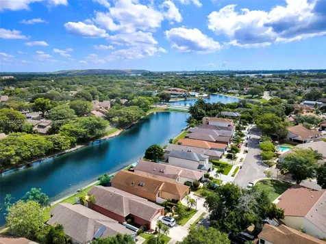 3831 NW 21st Street Coconut Creek FL 33066