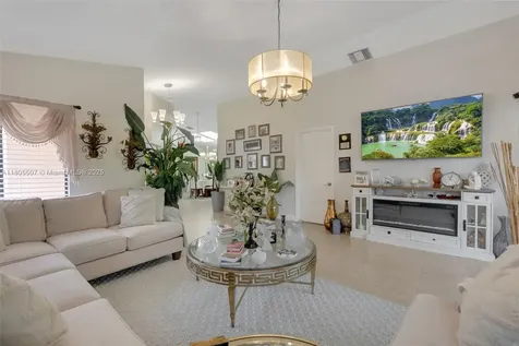 3831 NW 21st Street Coconut Creek FL 33066