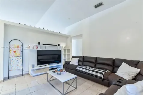 14226 SW 90th Terrace Miami FL 33186