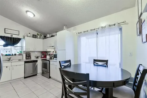 14226 SW 90th Terrace Miami FL 33186