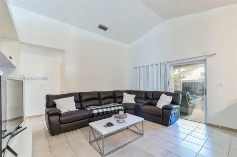 14226 SW 90th Terrace Miami FL 33186