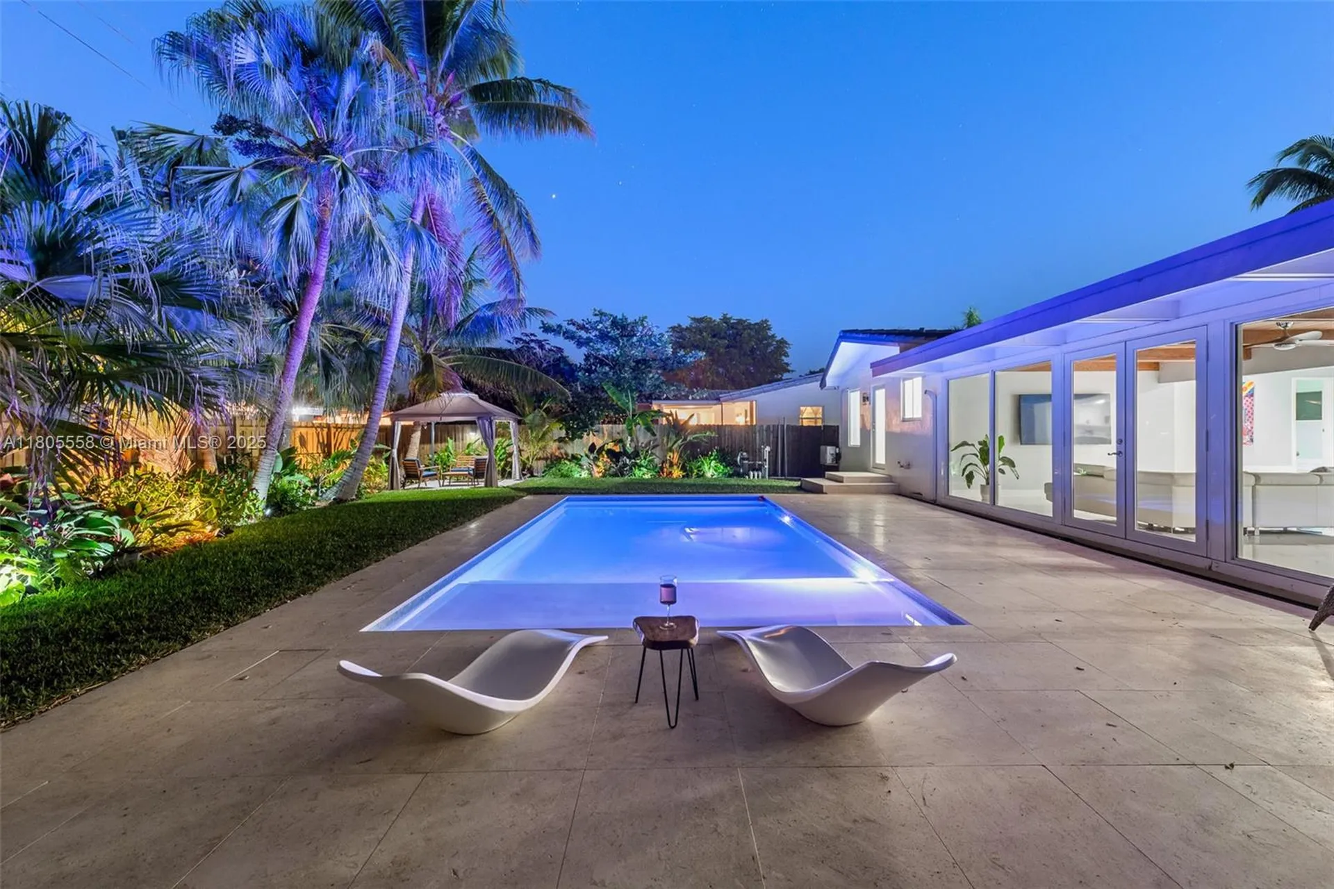 1025 Washington Street Hollywood FL 33019