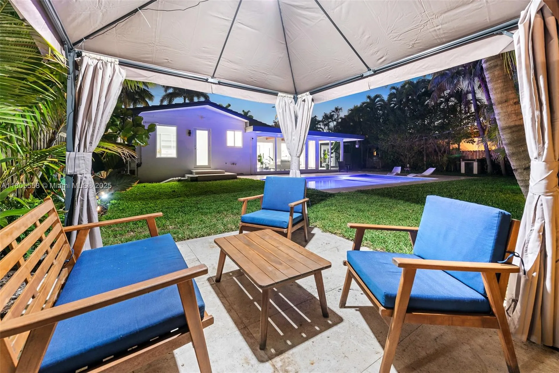 1025 Washington Street Hollywood FL 33019