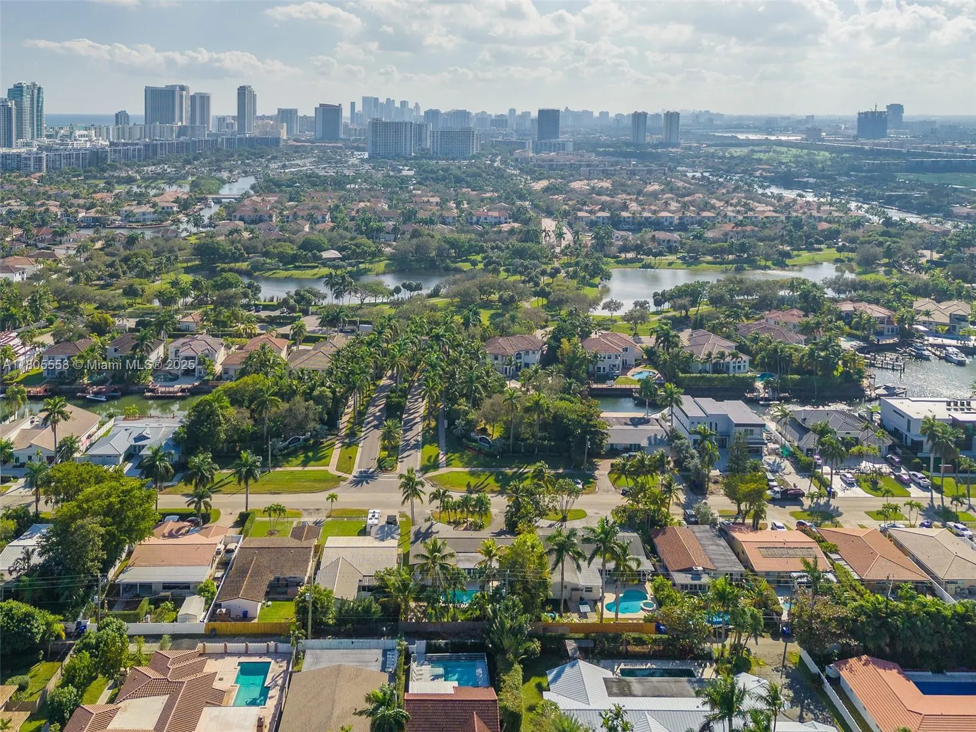 1025 Washington Street Hollywood FL 33019