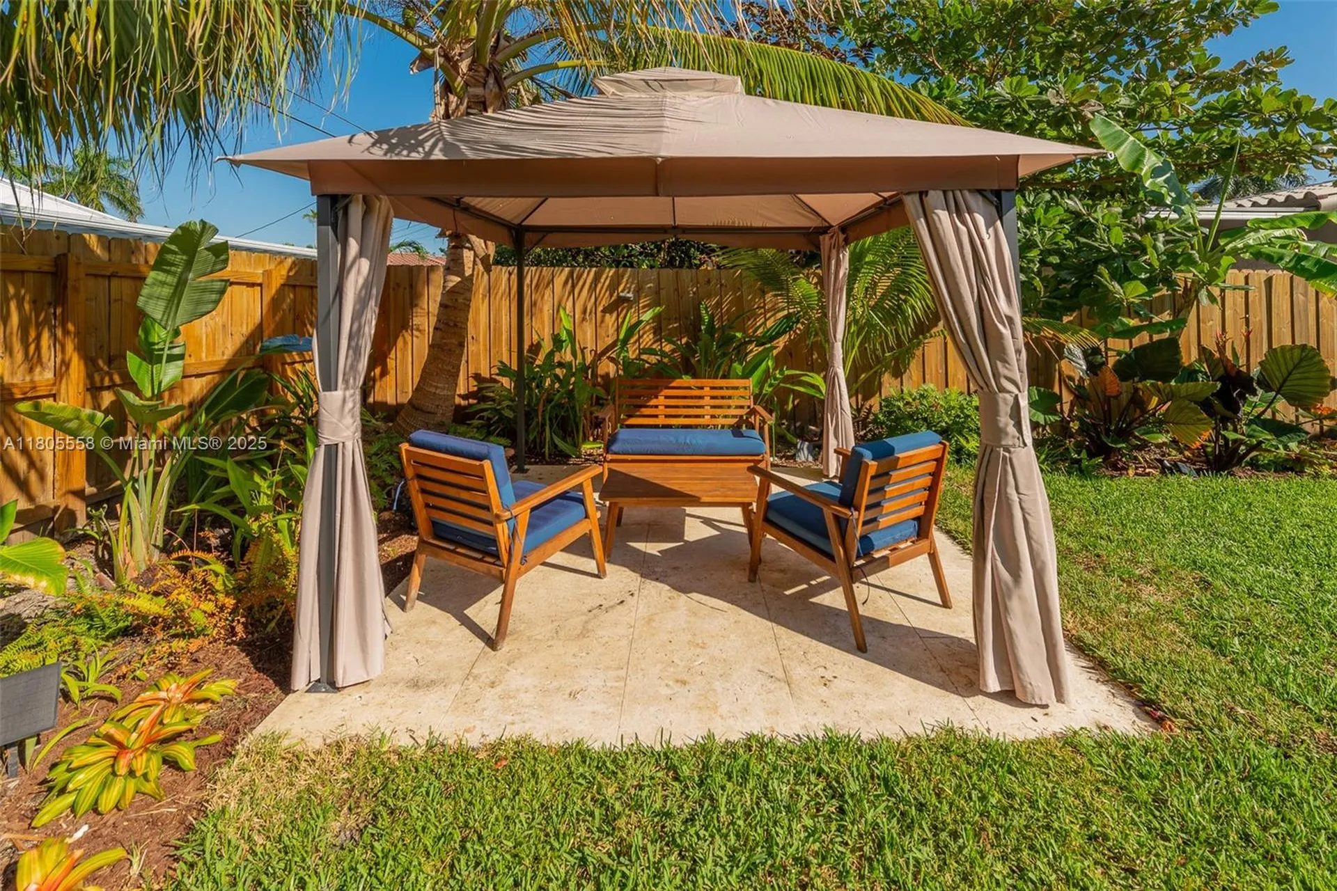 1025 Washington Street Hollywood FL 33019