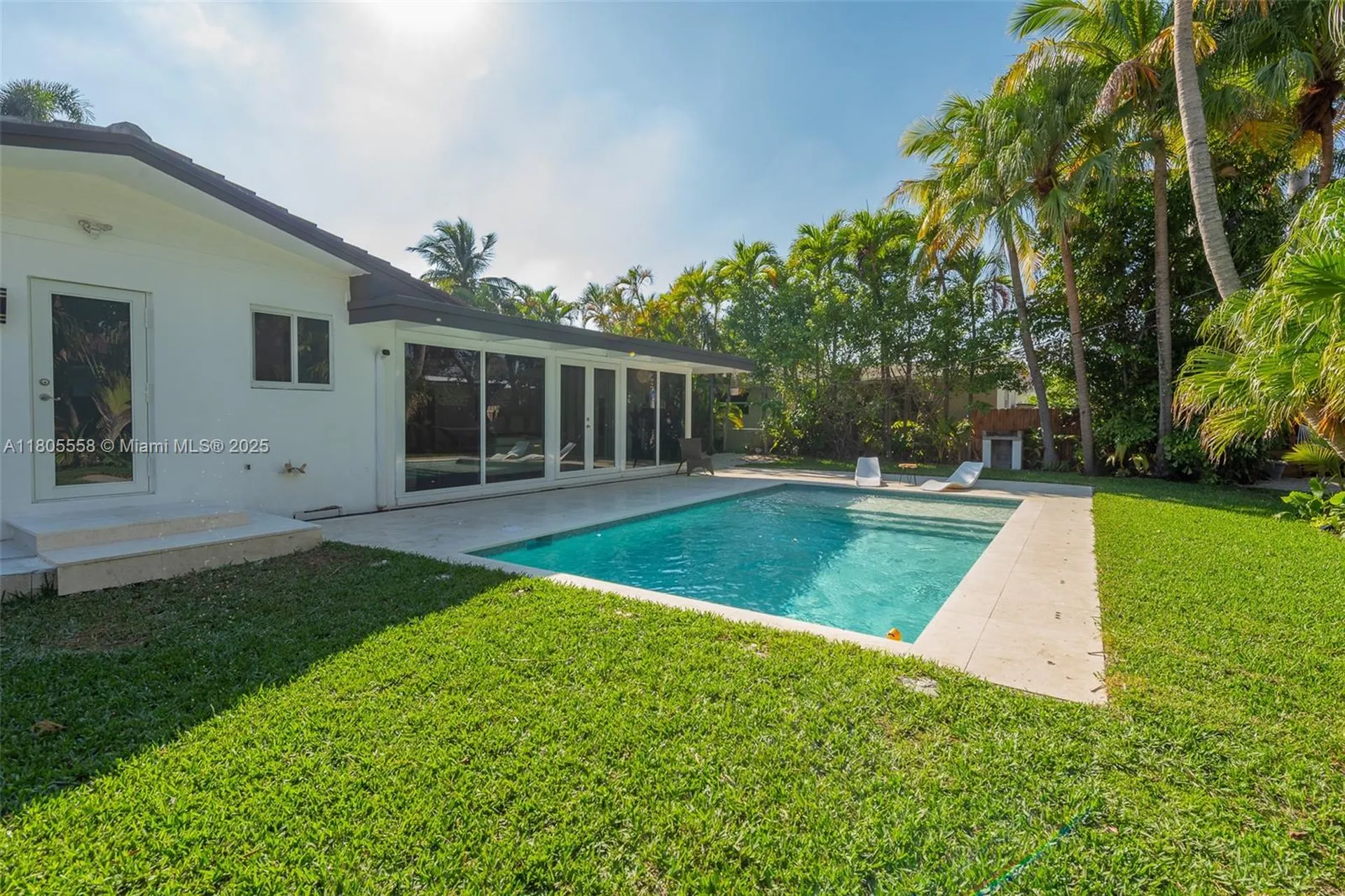 1025 Washington Street Hollywood FL 33019