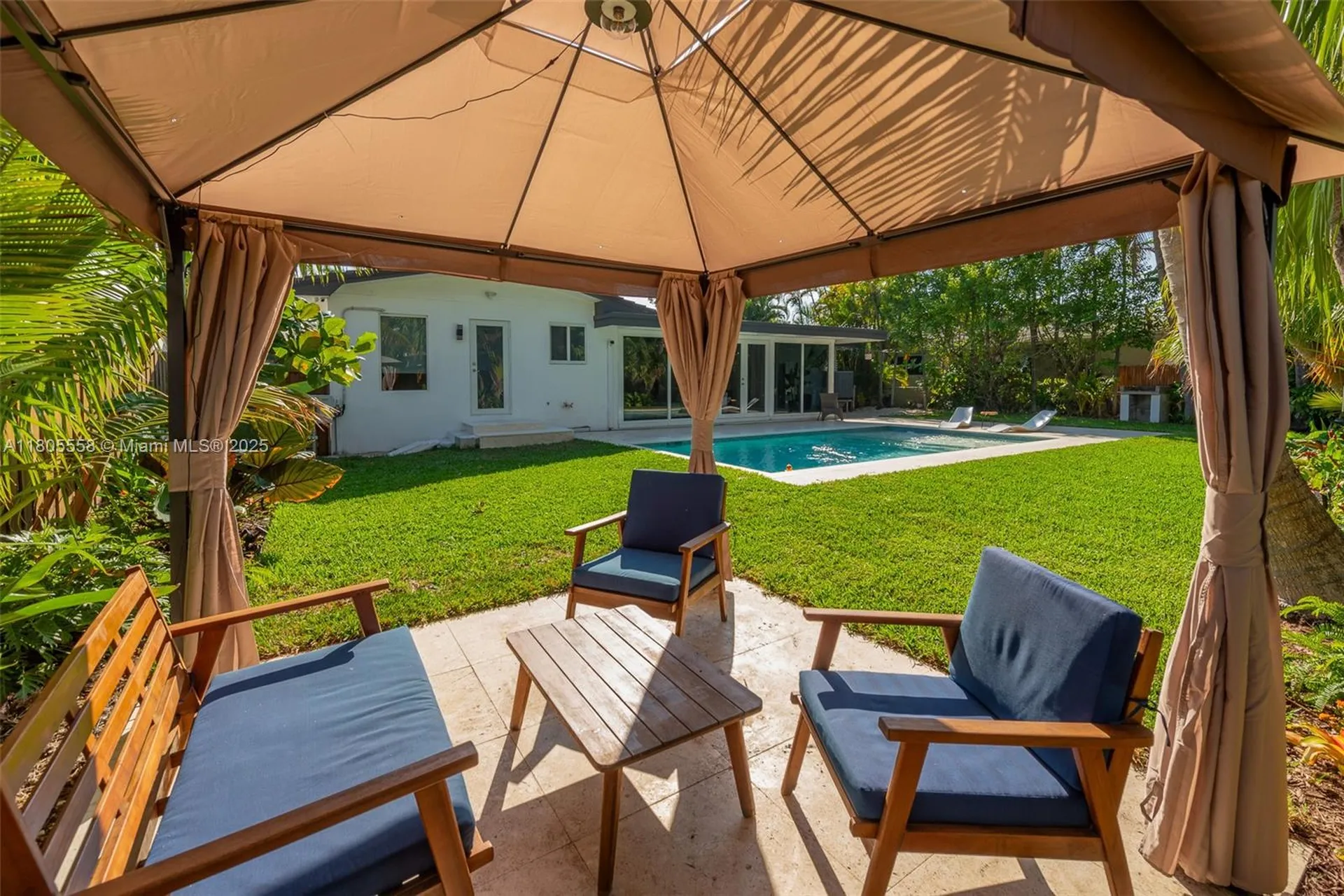 1025 Washington Street Hollywood FL 33019