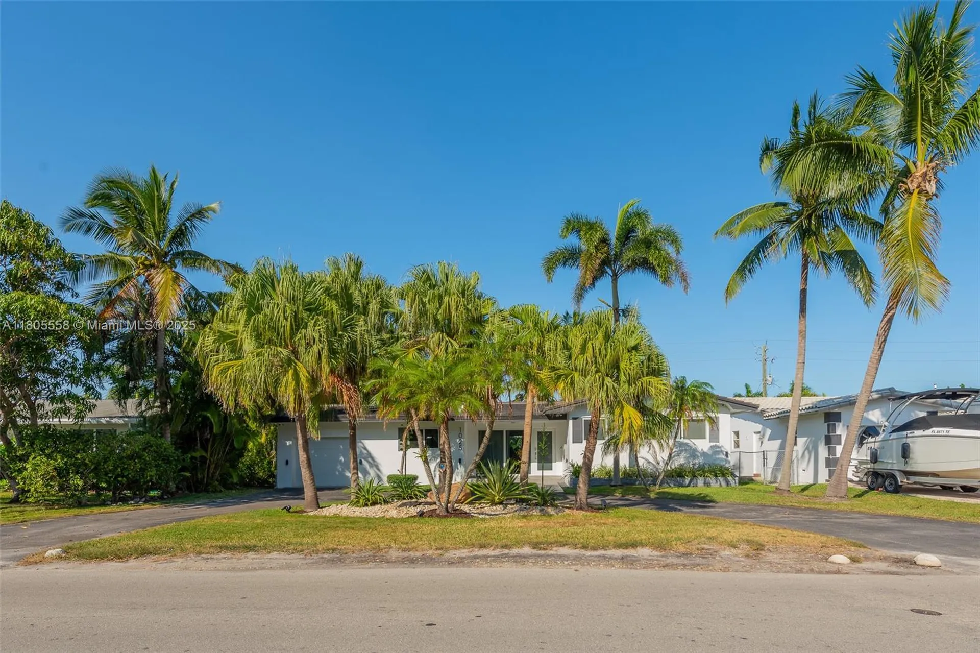 1025 Washington Street Hollywood FL 33019