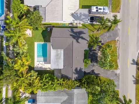 1025 Washington Street Hollywood FL 33019