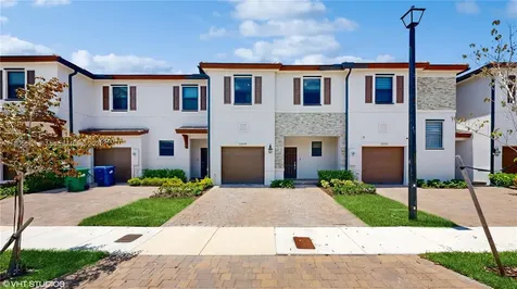 10004 SW 231 Lane Miami FL 33190