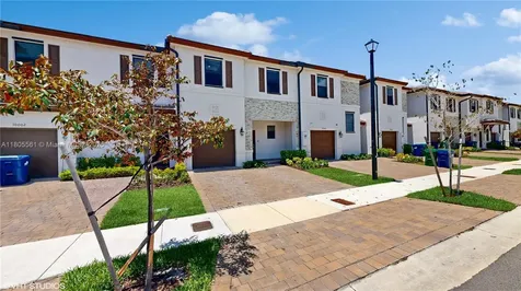 10004 SW 231 Lane Miami FL 33190