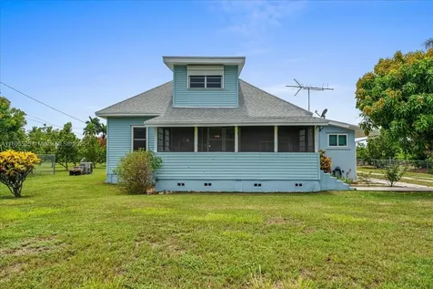 27000 SW 187th Avenue Homestead FL 33031