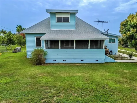 27000 SW 187th Avenue Homestead FL 33031