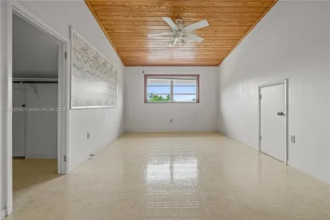 27000 SW 187th Avenue Homestead FL 33031