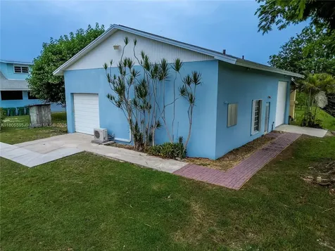 27000 SW 187th Avenue Homestead FL 33031