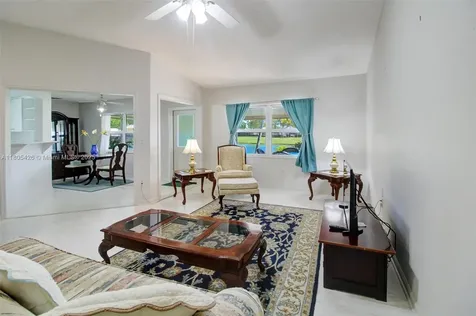 2597 SE 7th Court Homestead FL 33033