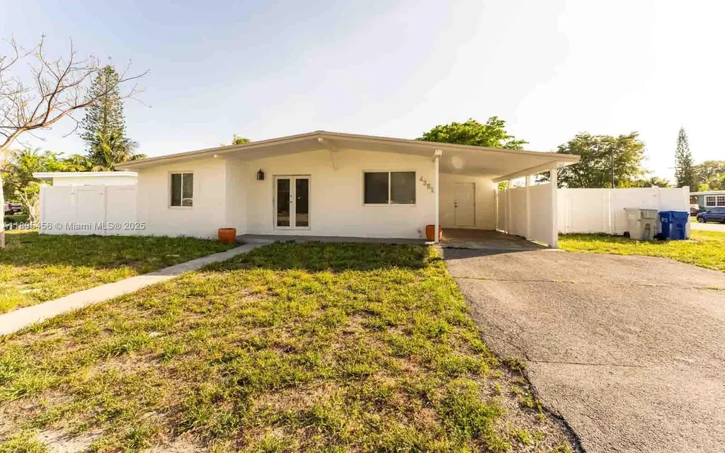 4351 NE 18th Avenue Pompano Beach FL 33064