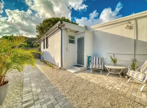 13801 NE 1st Avenue Miami FL 33161