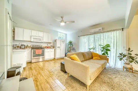 13801 NE 1st Avenue Miami FL 33161