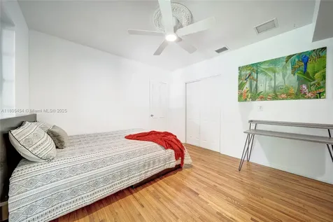 13801 NE 1st Avenue Miami FL 33161