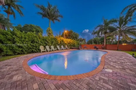 13801 NE 1st Avenue Miami FL 33161