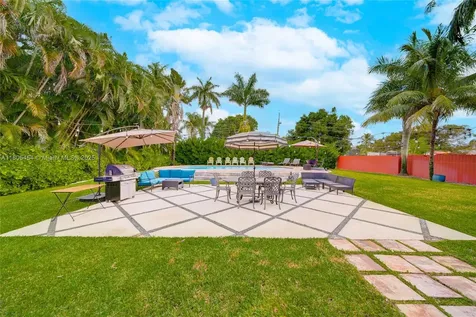 13801 NE 1st Avenue Miami FL 33161