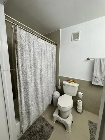 7005 NW 173rd Drive Hialeah FL 33015