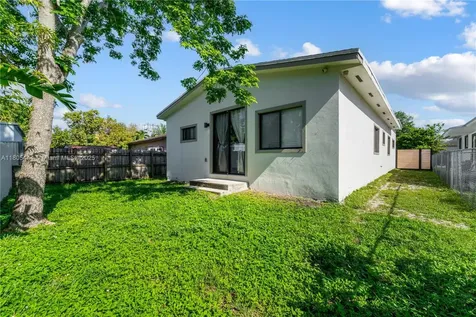 1755 NW 41st Street Miami FL 33142