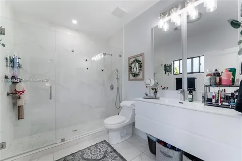 1755 NW 41st Street Miami FL 33142