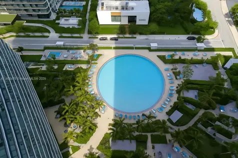 480 NE 31 Street Miami FL 33137