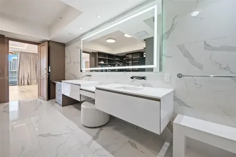 5000 Island Estates Drive Aventura FL 33160
