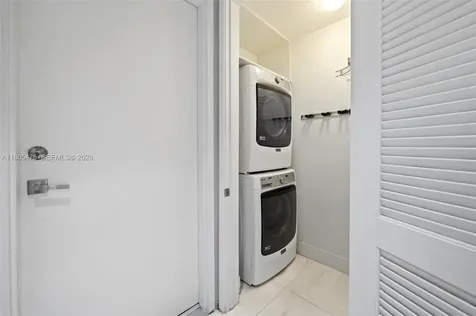5000 Island Estates Drive Aventura FL 33160