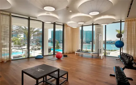 5000 Island Estates Drive Aventura FL 33160