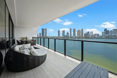 5000 Island Estates Drive Aventura FL 33160