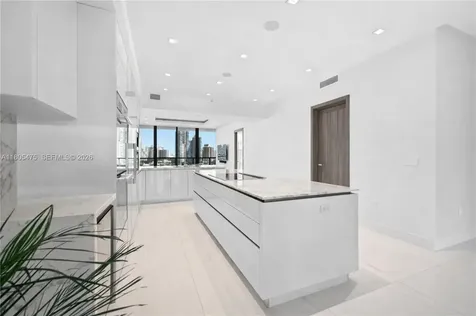 5000 Island Estates Drive Aventura FL 33160