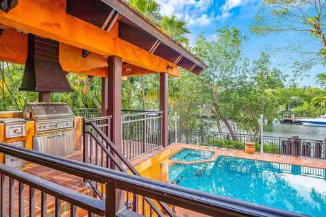 6960 Mira Flores Avenue Coral Gables FL 33143