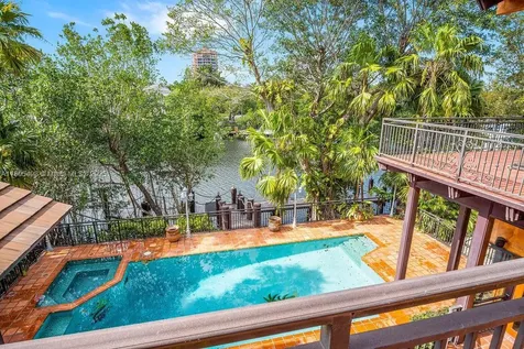 6960 Mira Flores Avenue Coral Gables FL 33143