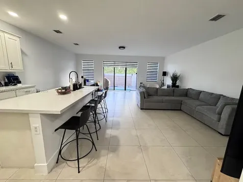 10409 NW 61st Lane Doral FL 33178