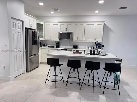 10409 NW 61st Lane Doral FL 33178