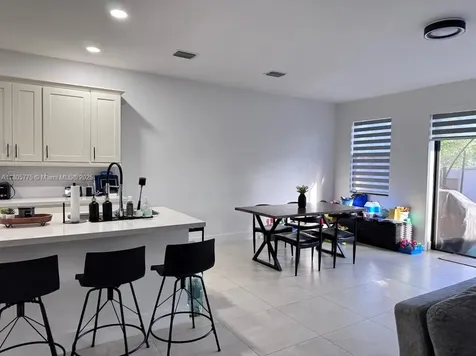 10409 NW 61st Lane Doral FL 33178