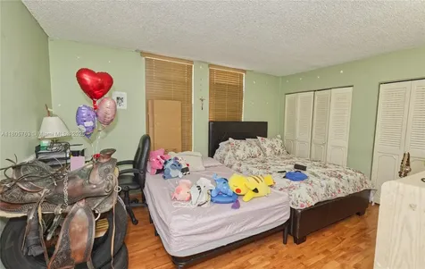 1750 W 46th Street Hialeah FL 33012